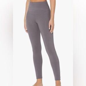 Yummie Tummie High-Waisted Leggings NWT size Medium S269